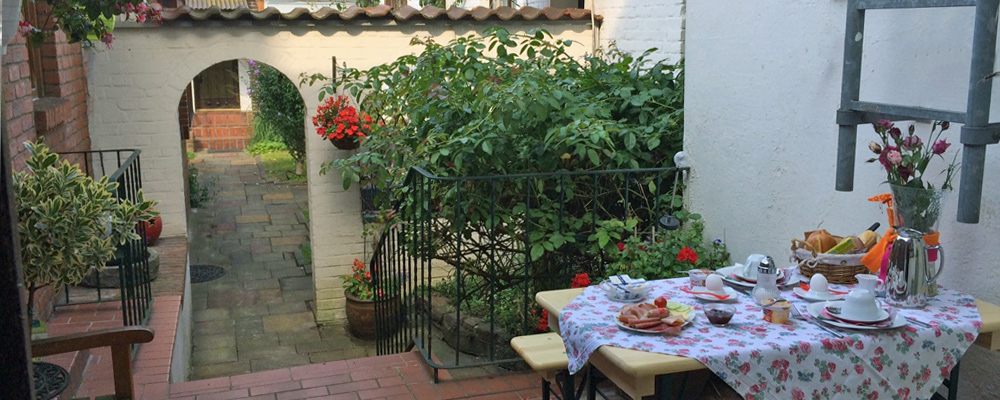 DIE SCHÃ¶NSTEN FRÃ¼HSTÃ¼CKS - SONNENPLÃ¤TZE - hotel in düsseldorf