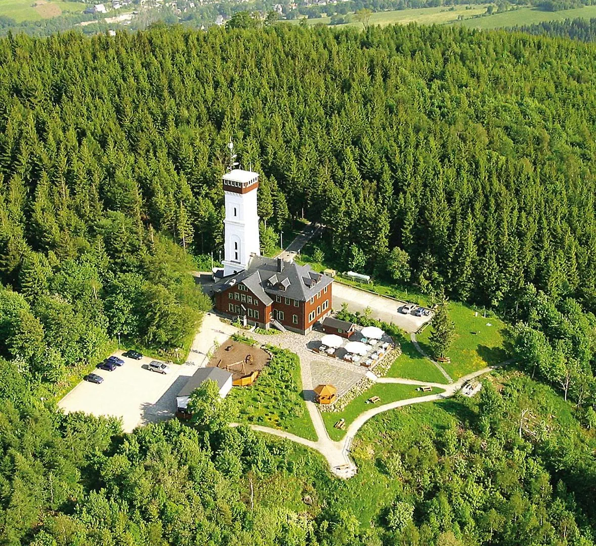 In Sachsen übernachten: 12 Resorts im direkten Vergleich